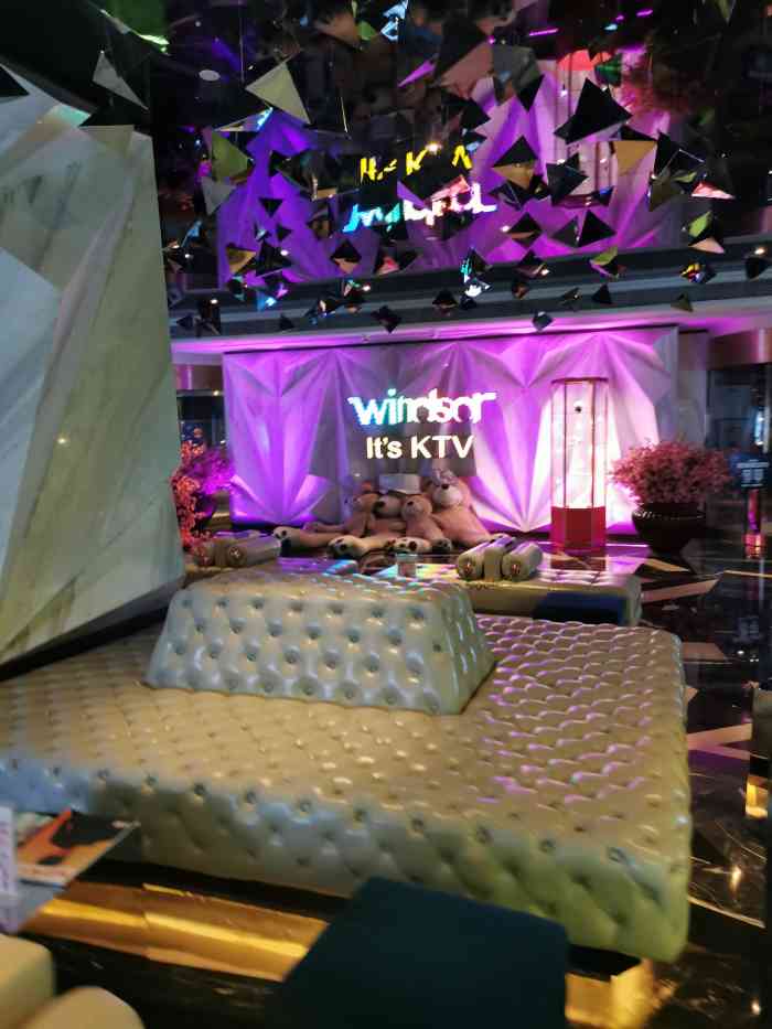 温莎ktv(国贸店)-"环境很不错,音响效果很好,交通便利.