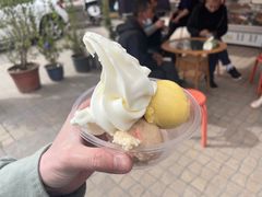 -古老冰山特色冰淇淋店(艾提尕尔店)