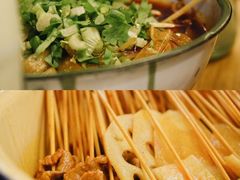 -拈签一笑黄牛肉辣卤串串