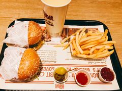 -The Habit Burger Grill 哈比特汉堡(爱琴海店)