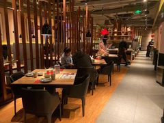 大堂-青年公社烤鸭(滨湖银泰店)