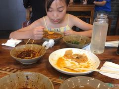 -让签签飞小郡肝串串香(春熙路形象店)