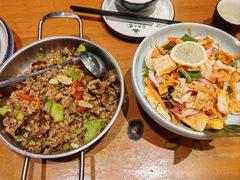 -老滇山寨•云南特色菜•地方菜•民族风情歌舞表演(金碧店)