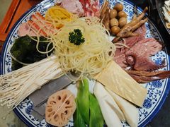 -周小明火锅(黑金冠社区店)