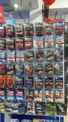 -逝水玩具折扣店