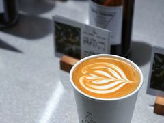 焦糖拿铁-野鸽子咖啡(中航店)