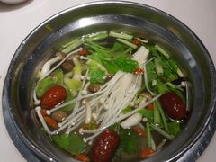 清汤锅底-围炉夜话·潮汕卤水火锅(榕江店)