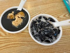 芝麻糊拼汤圆-翁林甜品