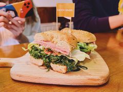 -Catch Bagel(芳草地店)