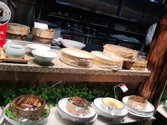 -野山舂·贵州现舂酸汤火锅(鸿通城店)