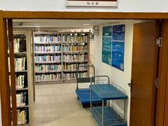 -上海市静安区图书馆(新闸路馆)