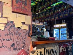-丽纳尔斯酒吧咖啡LENORE’S BAR(三经街店)