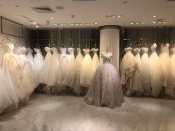 点击看大图 -GRACE KELLY婚纱与礼服(北京店)