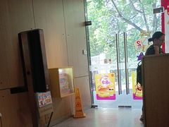 -麦当劳(徐汇漕溪北路百脑汇店)