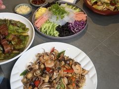 -鑫渔港海鲜本地菜·山海关浑锅(东戴河店)