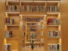 -漕河泾街道图书馆(漕河泾社区文化活动中心店)