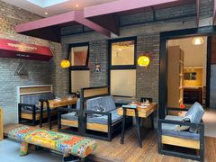 -苹果树下艺术餐厅(宋庄店)