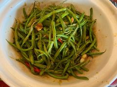 -闯关东东北农家菜(崂山石老人店)