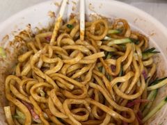 -黑八私房老北京炸酱面