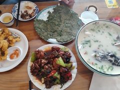-美顺香食府鱼头老店(雪野湖店)