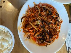 -严记小天府酸菜鱼(西四路店)