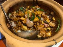 砂锅生啫走地鸡-银珠渔港·海鲜砂锅粥