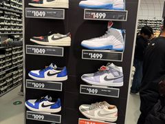 -NIKE上海青浦优选体验店