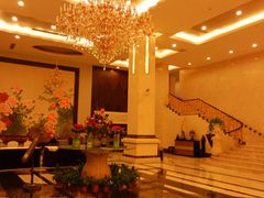 check-in的大厅-鸿华度假酒店