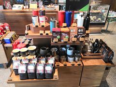 零售区-星巴克臻选(天津鲁能中心一店)