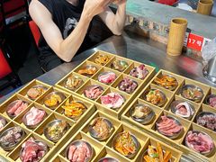 -马路牙子烧烤音乐酒馆(望京店)