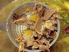 -乡土黄·鲜牛肉火锅·小龙虾(兴业街店)