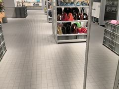 -KOMEHYO(名古屋本店·本馆)