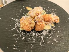 -MONICH牛排融合餐厅(和义大道购物中心店)