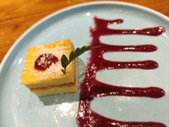 -米德维奇俄式西餐厅(西六道街店)