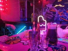 -UP嘻哈酒吧(粉巢店)