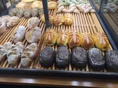 -焙丽拾光(麦凯乐直营店)