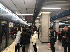 -体育场(地铁站)