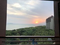 -三亚湾海居铂尔曼度假酒店