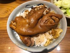金牌卤猪脚-红猪卤肉饭(大西洋美食城店)
