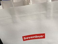 草莓桃子麻薯牛奶天堂-Sevenbus一家奶茶店(昆明大悦城店)