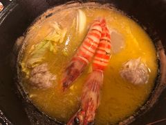 -鲜入围煮花胶鸡海鲜火锅