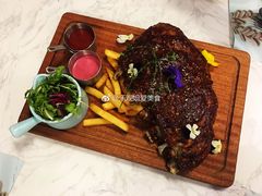 炭烤蜜汁猪肋排-麦甜创意轻食餐厅(西康路店)
