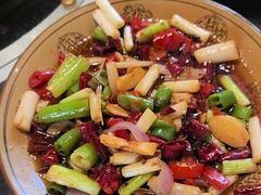 -周老三跷脚牛肉·全牛火锅(非遗传承店)