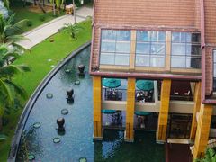 -三亚湾海居铂尔曼度假酒店