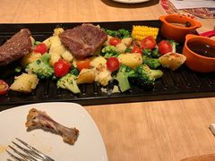 -必胜客(WOW中心城店)