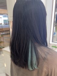 -镁连社·美联社