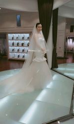 -VV新娘婚纱礼服体验馆