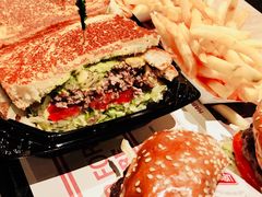 -The Habit Burger Grill 哈比特汉堡(复兴soho店)