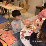 蘸酱跟炸鸡融入的很好