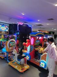 -Land Mark蓝马乐园(华联武夷购物中心店)